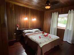 Miss Junies Lodge