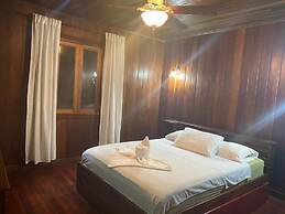 Miss Junies Lodge