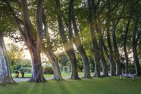 Chateau De Massillan