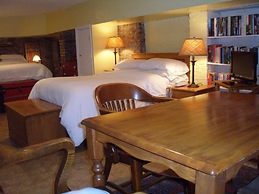 Incentra Village Hotel