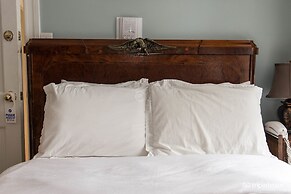 Incentra Village Hotel