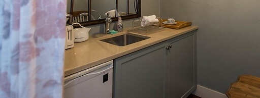 Incentra Village Hotel