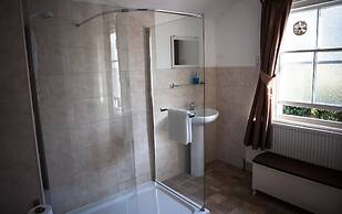 Queen Anne's Guest House