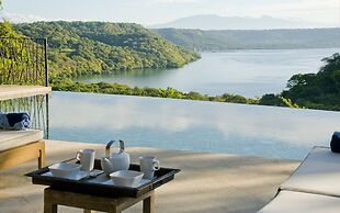 Papagayo Luxury
