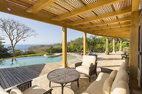 Papagayo Luxury