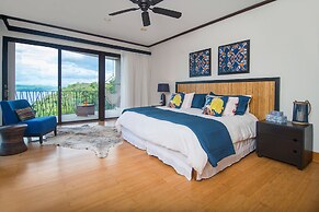 Papagayo Luxury