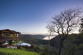 Papagayo Luxury