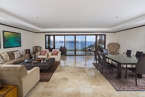 Papagayo Luxury