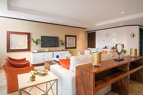 Papagayo Luxury