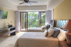 Papagayo Luxury