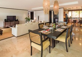 Papagayo Luxury