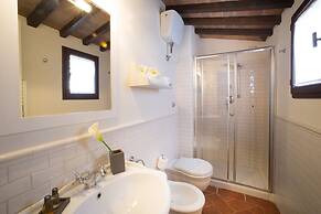 Tenuta Torre Rossa Farm & Apartments