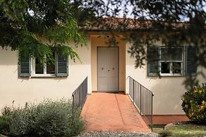 Tenuta Torre Rossa Farm & Apartments