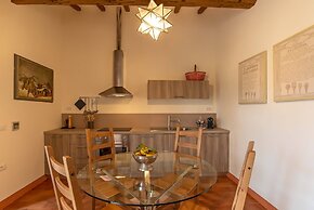 Tenuta Torre Rossa Farm & Apartments