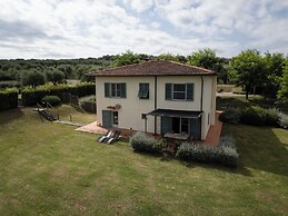 Tenuta Torre Rossa Farm & Apartments