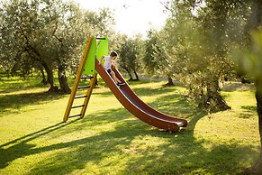 Tenuta Torre Rossa Farm & Apartments