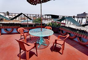 The Roof Backpackers Hostel