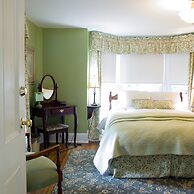 Farmhouse Inn B&B