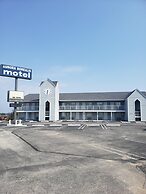 Aurora Borealis Motel