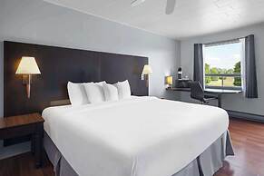 Travelodge by Wyndham Grand Falls