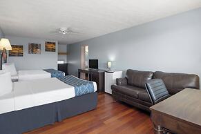 Travelodge by Wyndham Grand Falls