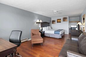 Travelodge by Wyndham Grand Falls