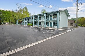 Country Town N Suites