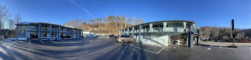 Country Town N Suites