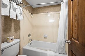 Country Town N Suites