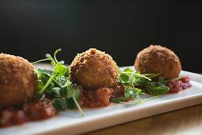 McMenamins Crystal Hotel