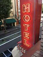 McMenamins Crystal Hotel