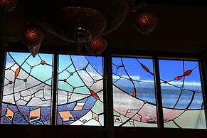 McMenamins Crystal Hotel