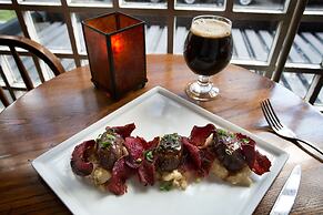 McMenamins Crystal Hotel