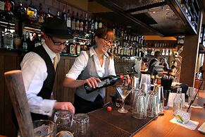 McMenamins Crystal Hotel