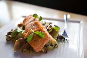 McMenamins Crystal Hotel