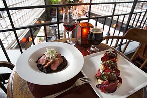 McMenamins Crystal Hotel