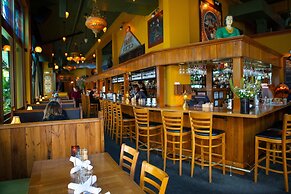 McMenamins Crystal Hotel