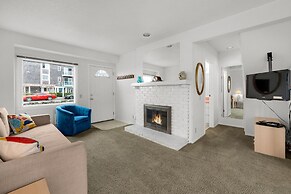 The Tides by the Sea