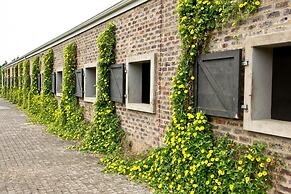 Country House at Kay & Monty