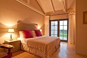 Country House at Kay & Monty