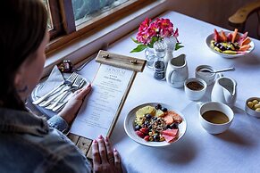 Montusi Mountain Lodge