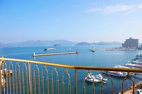 Bay Condo Hotel Tongyeong