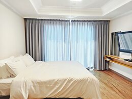 Bay Condo Hotel Tongyeong