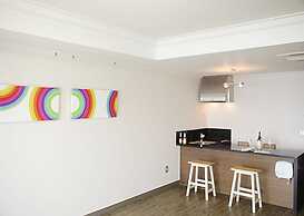 Bay Condo Hotel Tongyeong