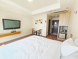 Bay Condo Hotel Tongyeong