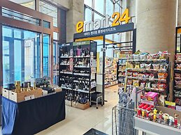 Bay Condo Hotel Tongyeong