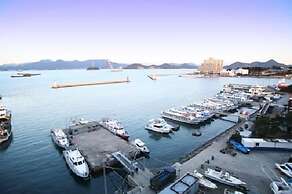 Bay Condo Hotel Tongyeong