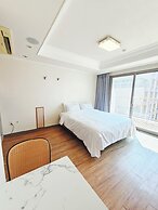 Bay Condo Hotel Tongyeong