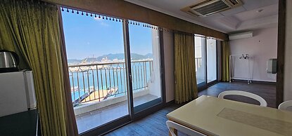 Bay Condo Hotel Tongyeong