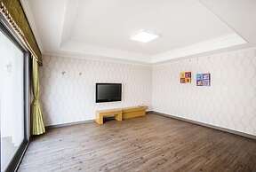 Bay Condo Hotel Tongyeong